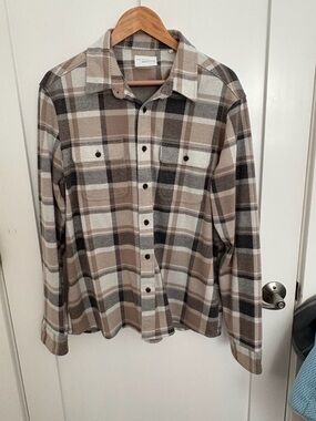 7 Diamonds Plaid Button-Up Shirt in Beige, Cream & Black